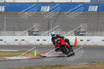 media/Nov-26-2022-Fastrack Riders (Sat) [[b001e85eef]]/Level 2/Session 3 Outside Turn 9/